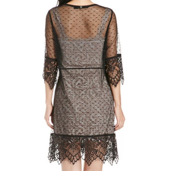 FOR LOVE & LEMONS LACE VANITY ROBE Black Lace - Picture 9 of 9